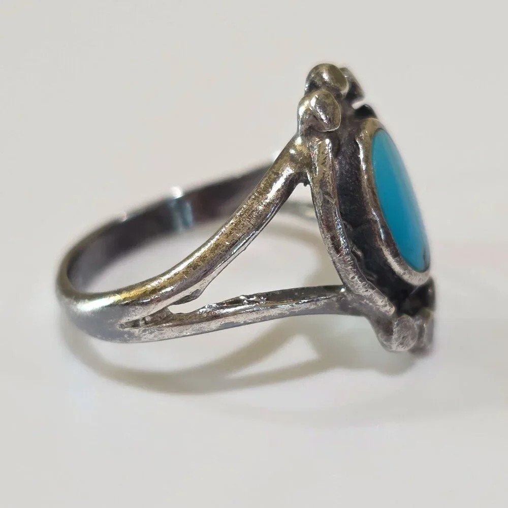 Old Handmade Southwest Native American Oval Turquoise Sterling Silver Ring 6.25